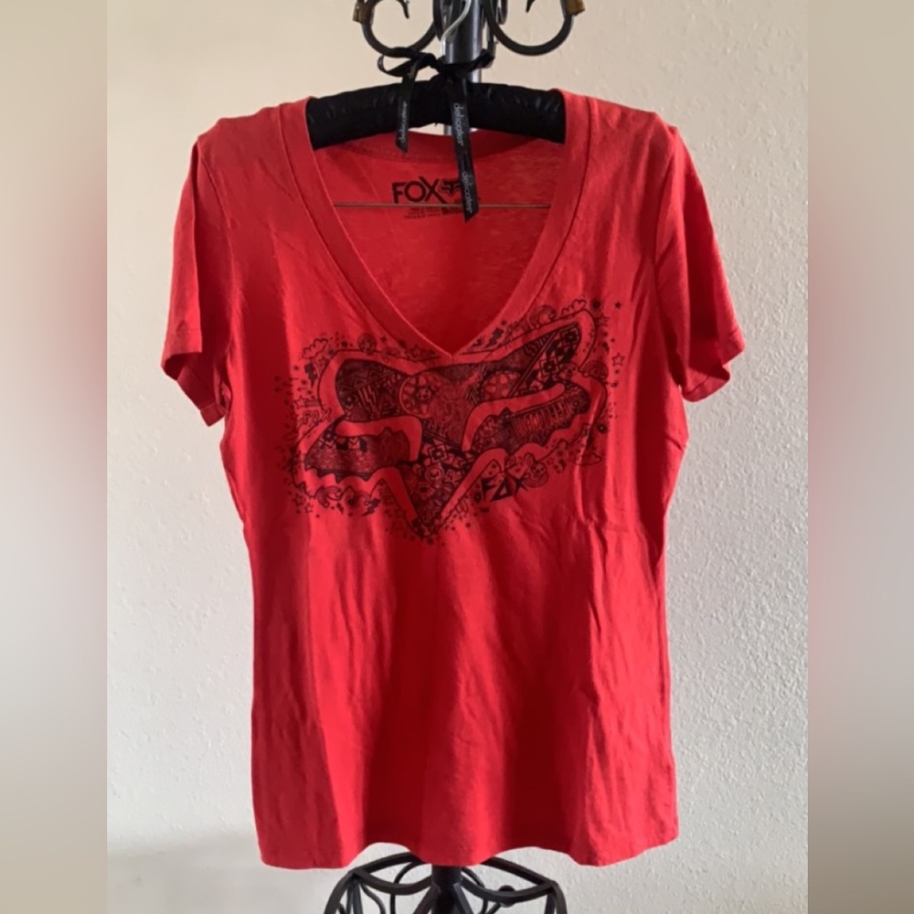 Fox V-neck T